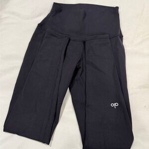 ALO Yoga Women's Black Leggings